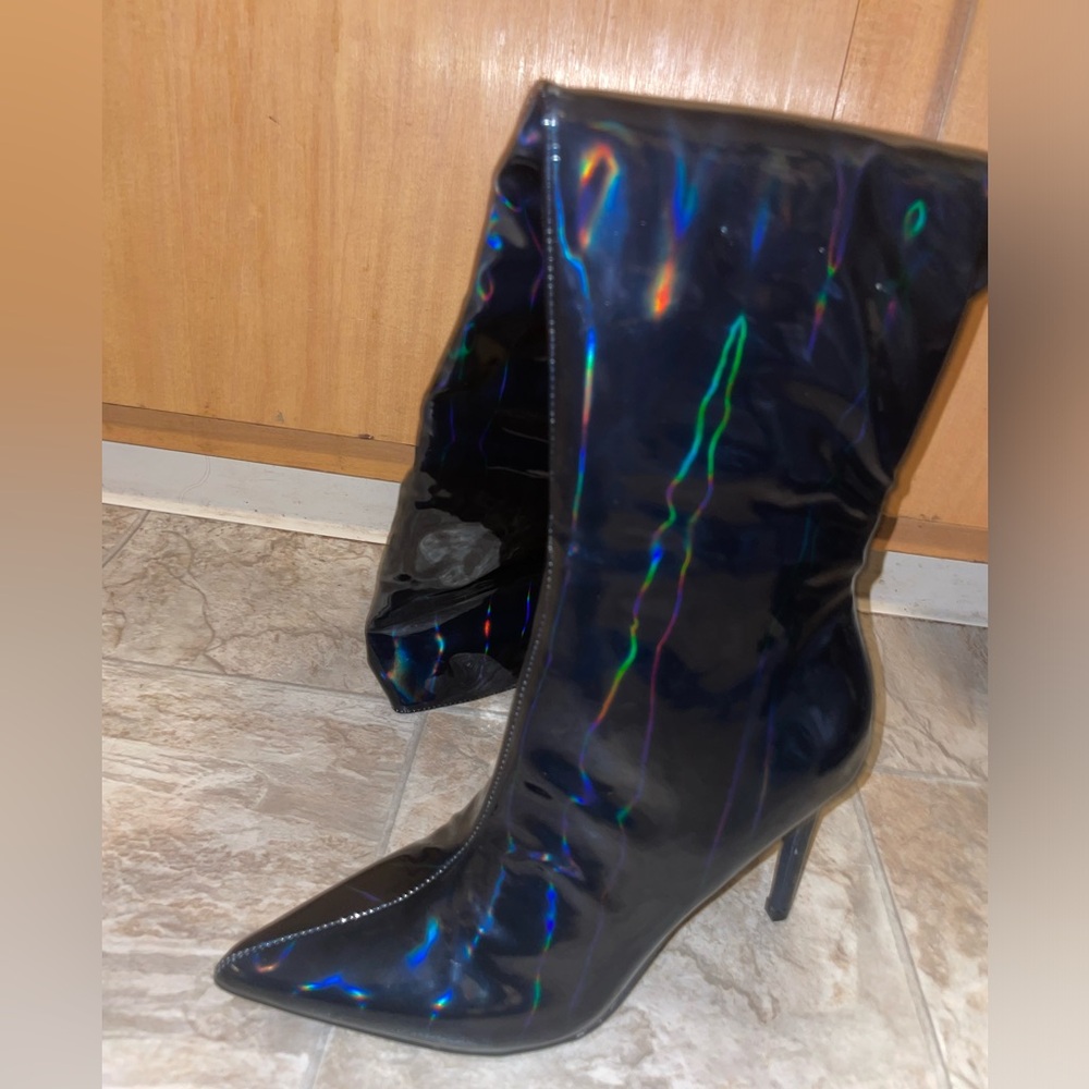 Size 8 thigh high monochrome black heel boot